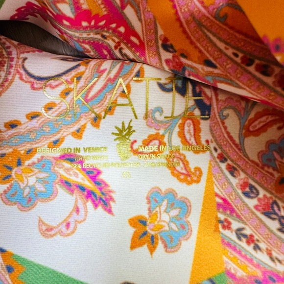 NEW Skatie Madison Cut out one piece Swimsuit in Antigua - Picture 5 of 6